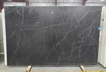 DIAMOND BLACK